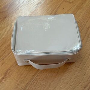 BEIS Makeup Bag tan/beige patent leather